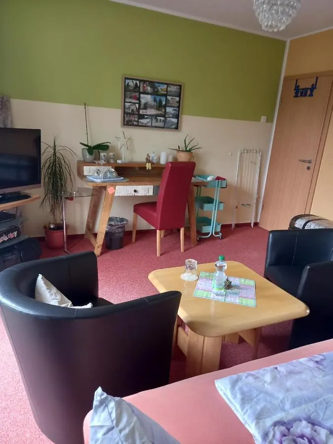 Homestay Huebsches Zimmer Nahe Ber Apartment Berlin